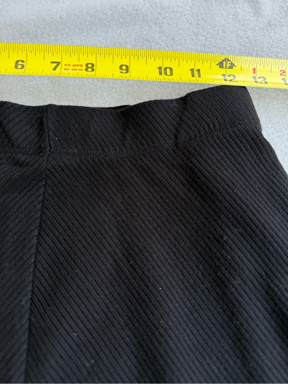 Reformation Jeans Molly Skirt Sz Medium Knit Ribbed Black A-Line Pockets Lyocell - Picture 4 of 8